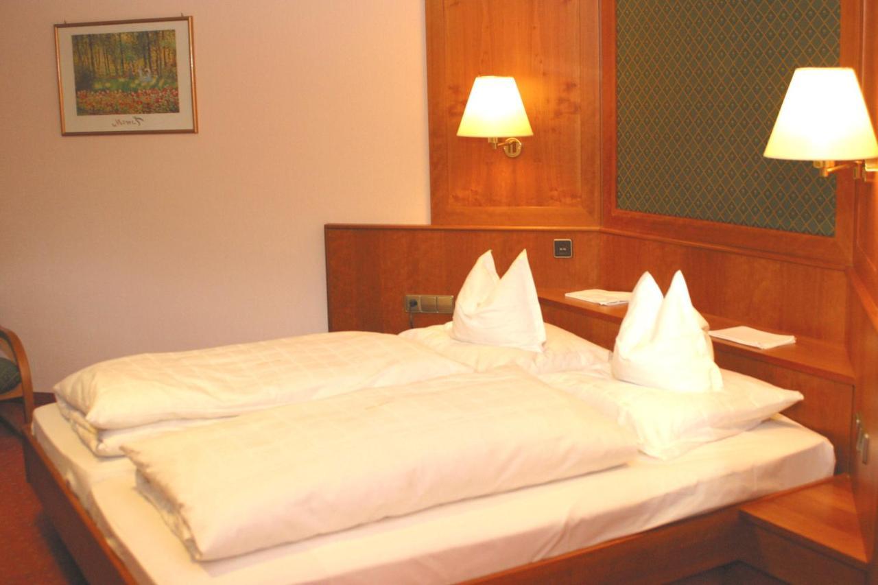 Hotel Ochsen Höfen an der Enz المظهر الخارجي الصورة