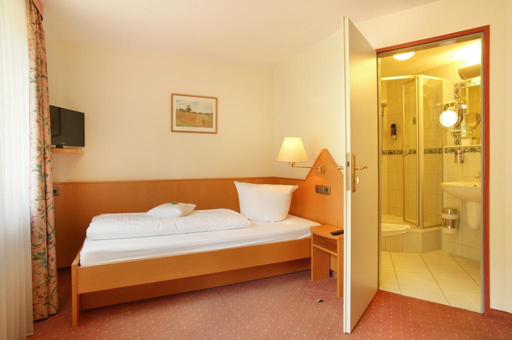 Hotel Ochsen Höfen an der Enz المظهر الخارجي الصورة