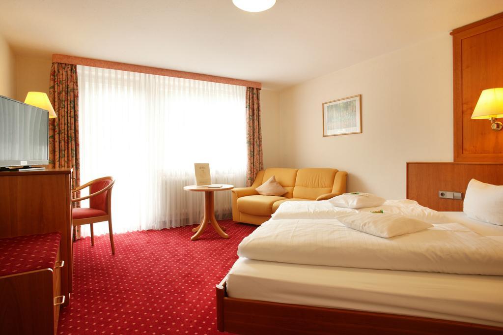 Hotel Ochsen Höfen an der Enz المظهر الخارجي الصورة